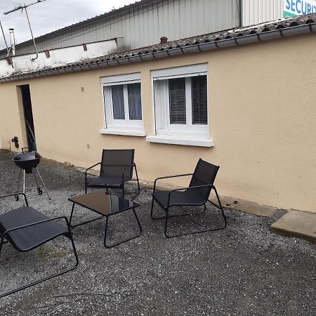 Gîte la Parent'Aise Fressenneville Exterior foto
