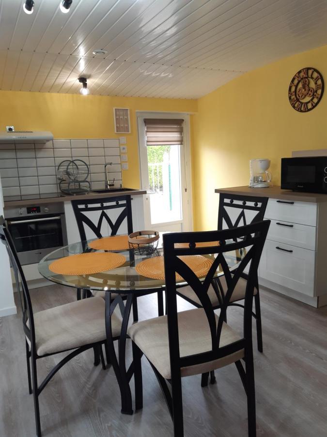 Gîte la Parent'Aise Fressenneville Exterior foto