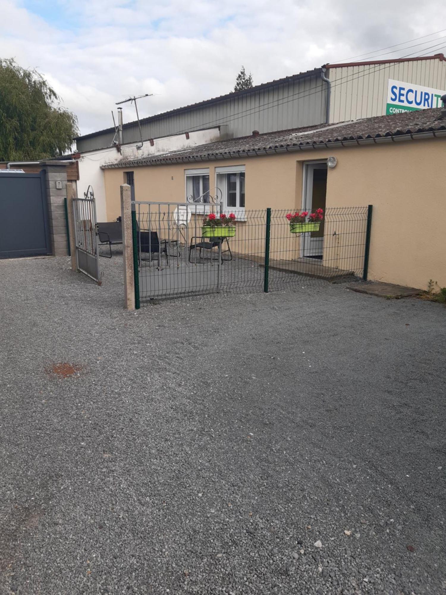 Gîte la Parent'Aise Fressenneville Exterior foto
